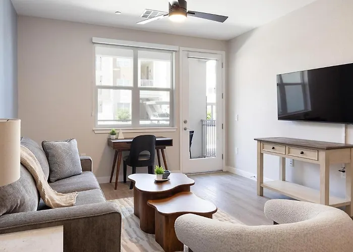 Apartment Landing Modern 1Bd Clubhouse Pool