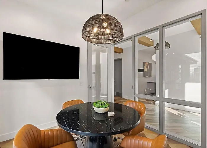 Apartment Landing Modern 1Bd Clubhouse Pool