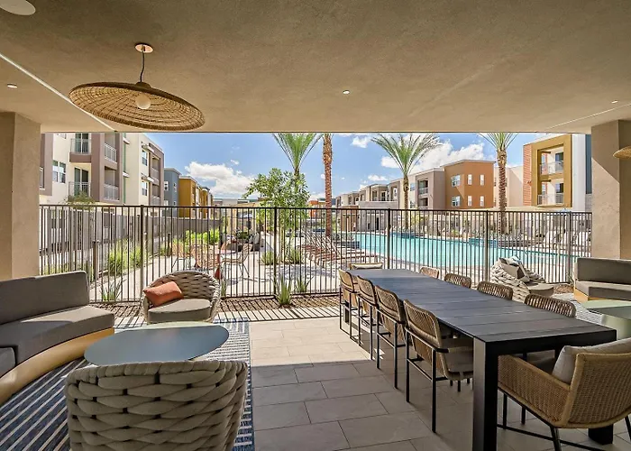 Landing Modern 1Bd Clubhouse Pool