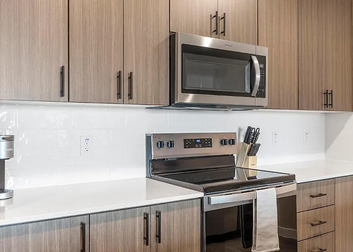 Landing Modern 1Bd Clubhouse Pool Apartment *