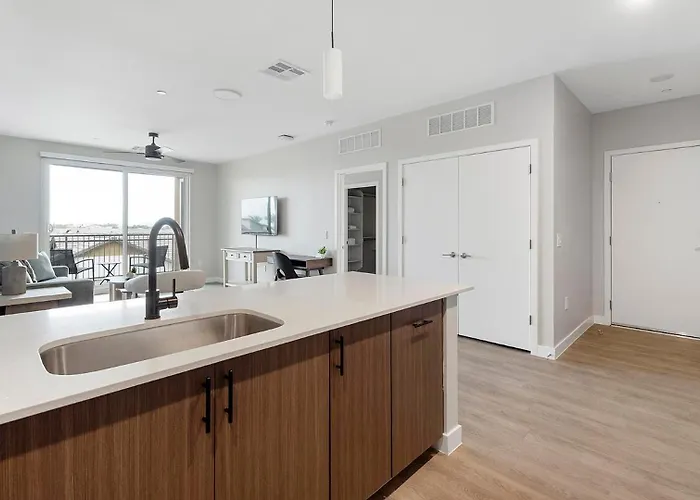 Apartment Landing Modern 1Bd Clubhouse Pool *